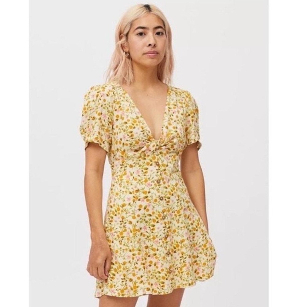 Urban‎ Outfitters Floral Citrus Knot Front Button Down Mini Dress Yellow XS